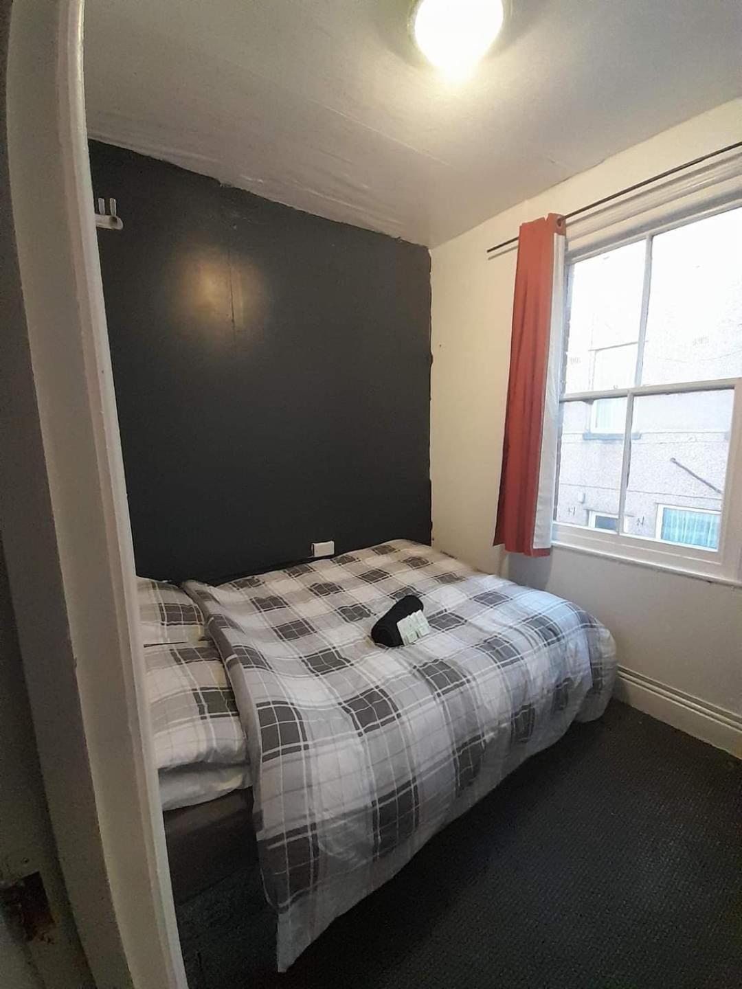 Myroomz Orchid Hotel Blackpool Zewnętrze zdjęcie