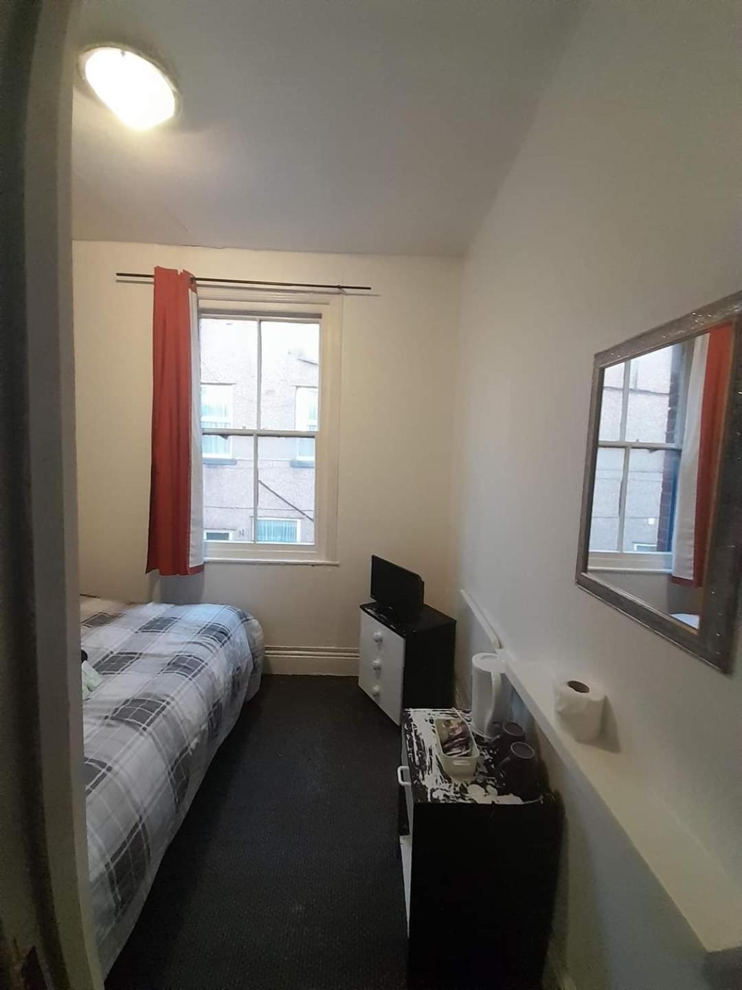 Myroomz Orchid Hotel Blackpool Zewnętrze zdjęcie